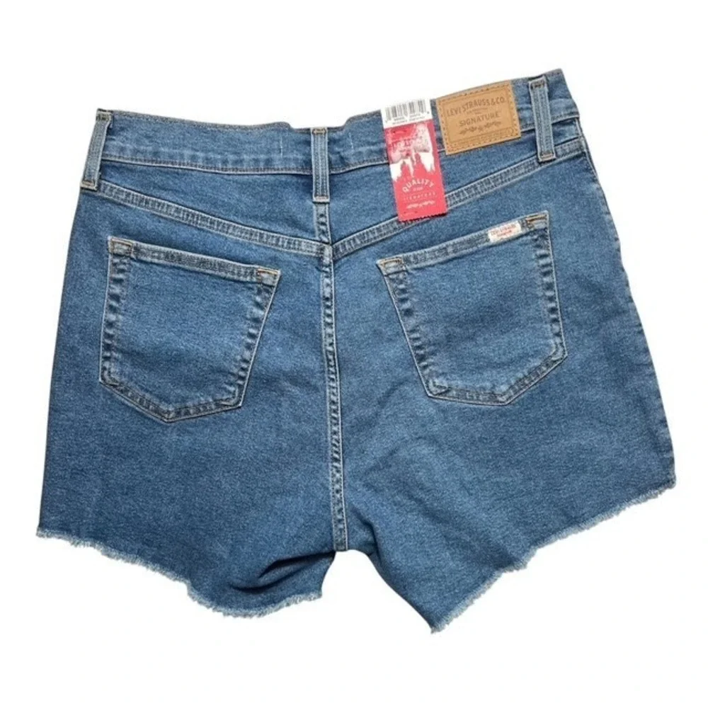 Levi Strauss Womens Sz 6 Vintage Original Shorts Raw Distress 4in NWT-1423 - Picture 2 of 5